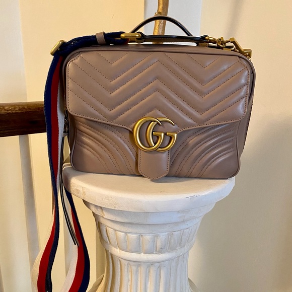 ❤️🤍💙 HOST PICK!!!!! ❤️🤍💙 - Picture 1 of 14